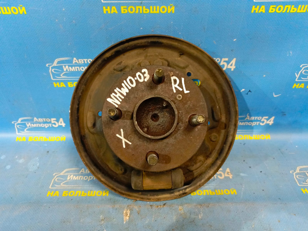 Ступица задняя левая TOYOTA PRIUS 1999