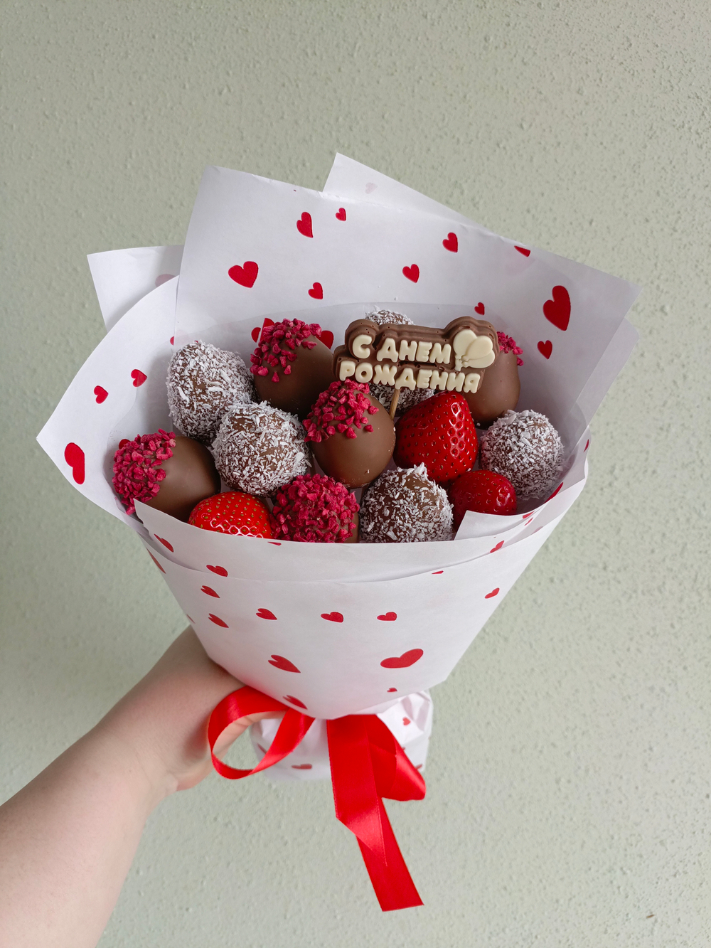 Букет из клубники в шоколаде " Сердечное поздравление"