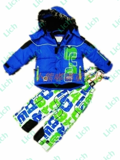 Костюм зимний: полукомбинезон с принтами и куртка