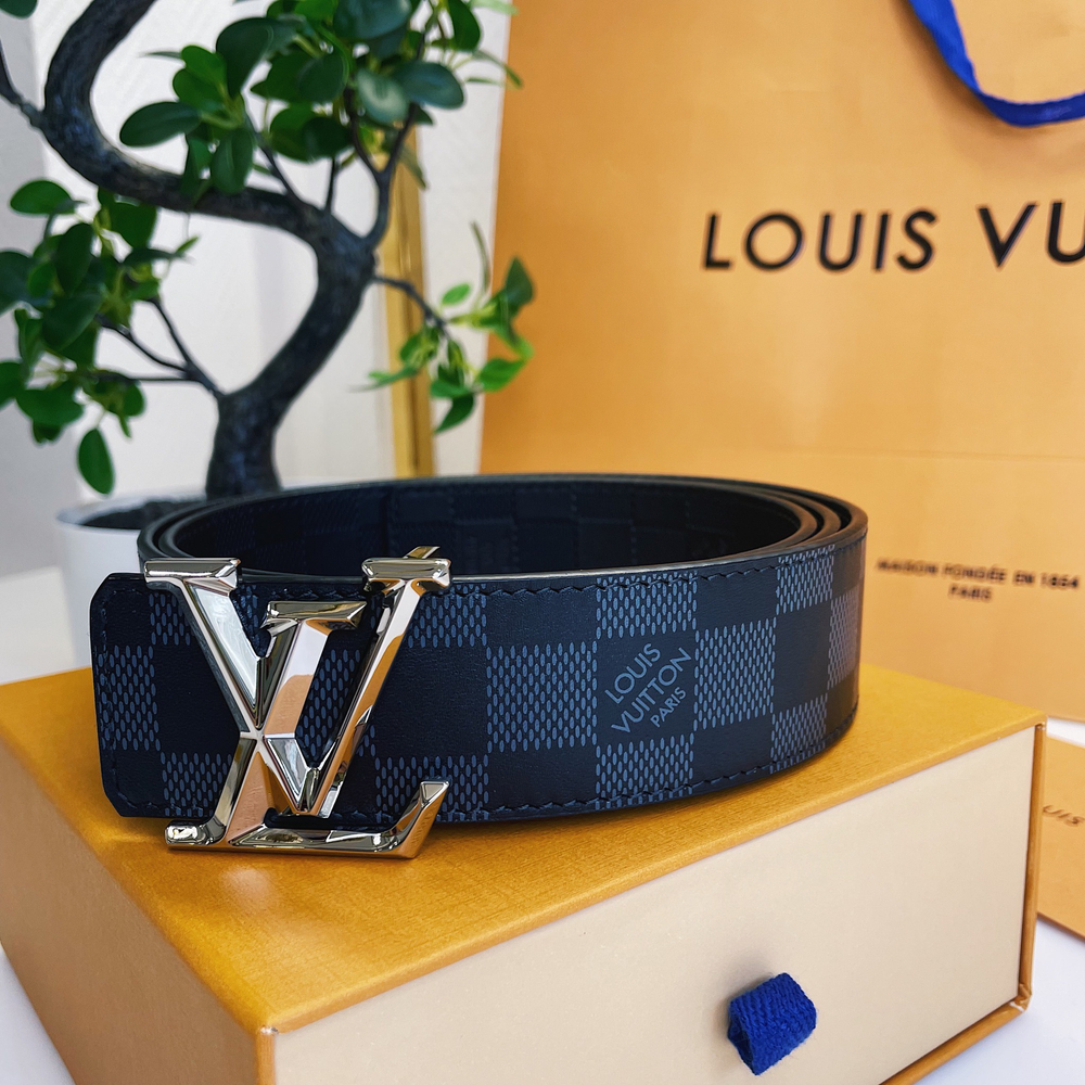 Louis Vuitton Кожаный двухсторонний ремень