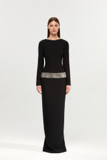 Платье макси из крепа с отделкой из кристаллов и открытой спиной