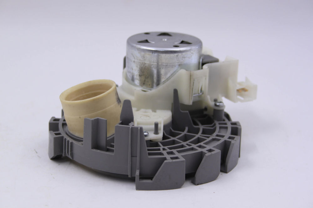 Распределитель потока воды (актуатор) посудомоечной машины Bosch Siemens Neff 00644996