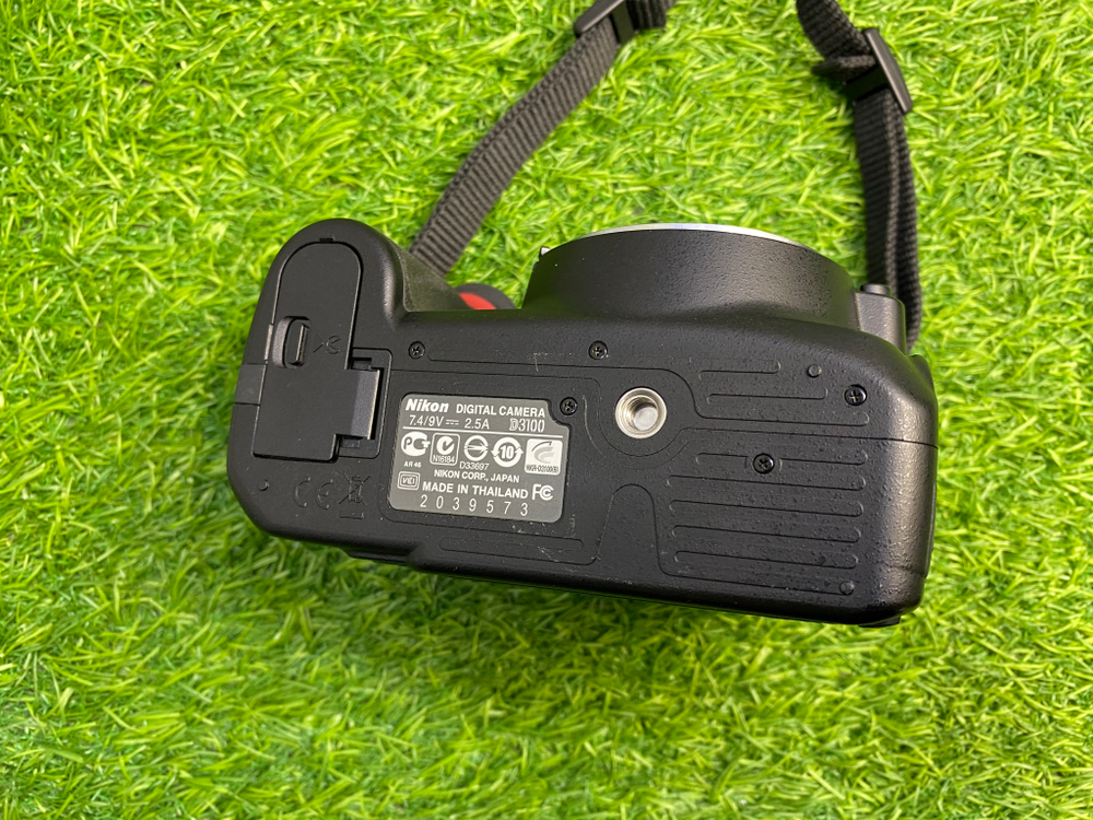 Nikon D3100 + 18-55mm 1300 кадров Покупка/Продажа