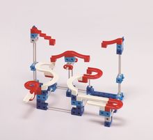 Конструктор «Лабиринт с шариками Marble Run и 2-х см. соединяющимися кубиками (102 детали)»