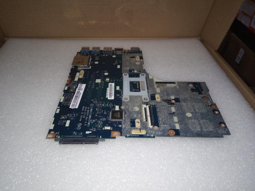 Материнская плата для ноутбука Lenovo B50-80 LA-B091P NOK Intel core I3-5020U Radeon R5 M330 2G FP NDC (5B20K02779), оригинал