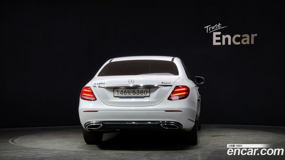 Mercedes-Benz E-Class W213 E220d 4MATIC Exclusive (06.2020)