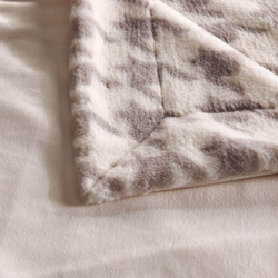 Покрывало 220x240 Sofi De MarkO Эрнесто светло-серое