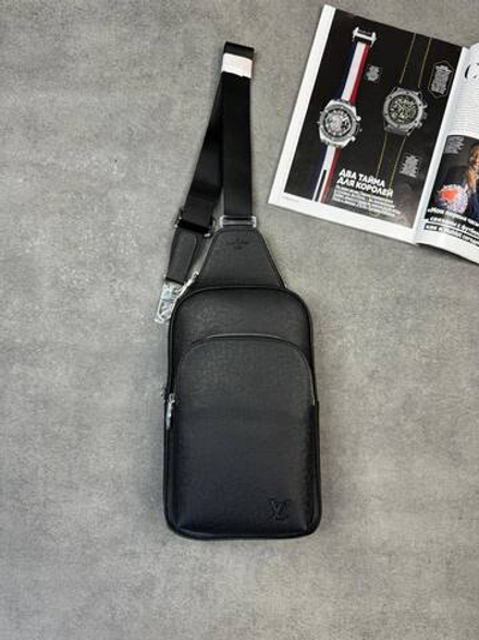 Сумка-слинг Louis Vuitton