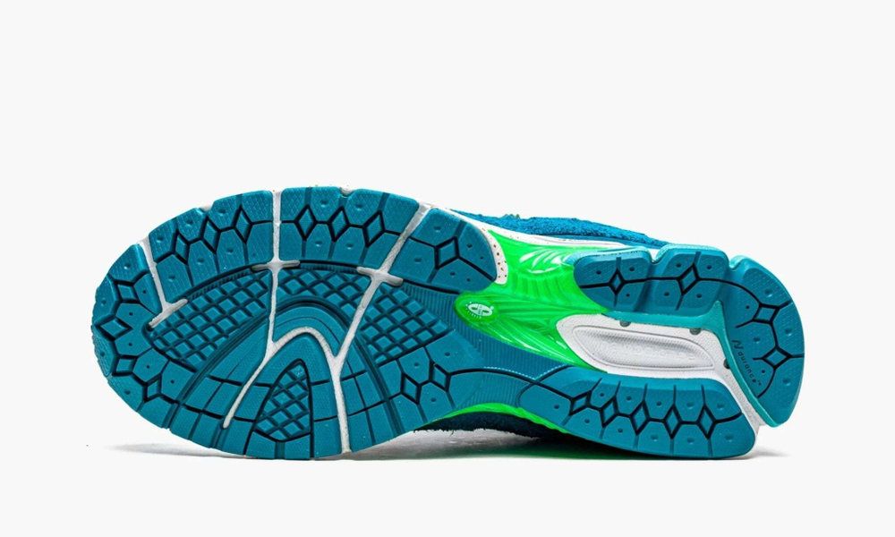 2002R "Salehe Bembury - Water Be The Guide"