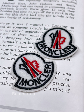 Нашивка Монкл. 4,5х4 см
