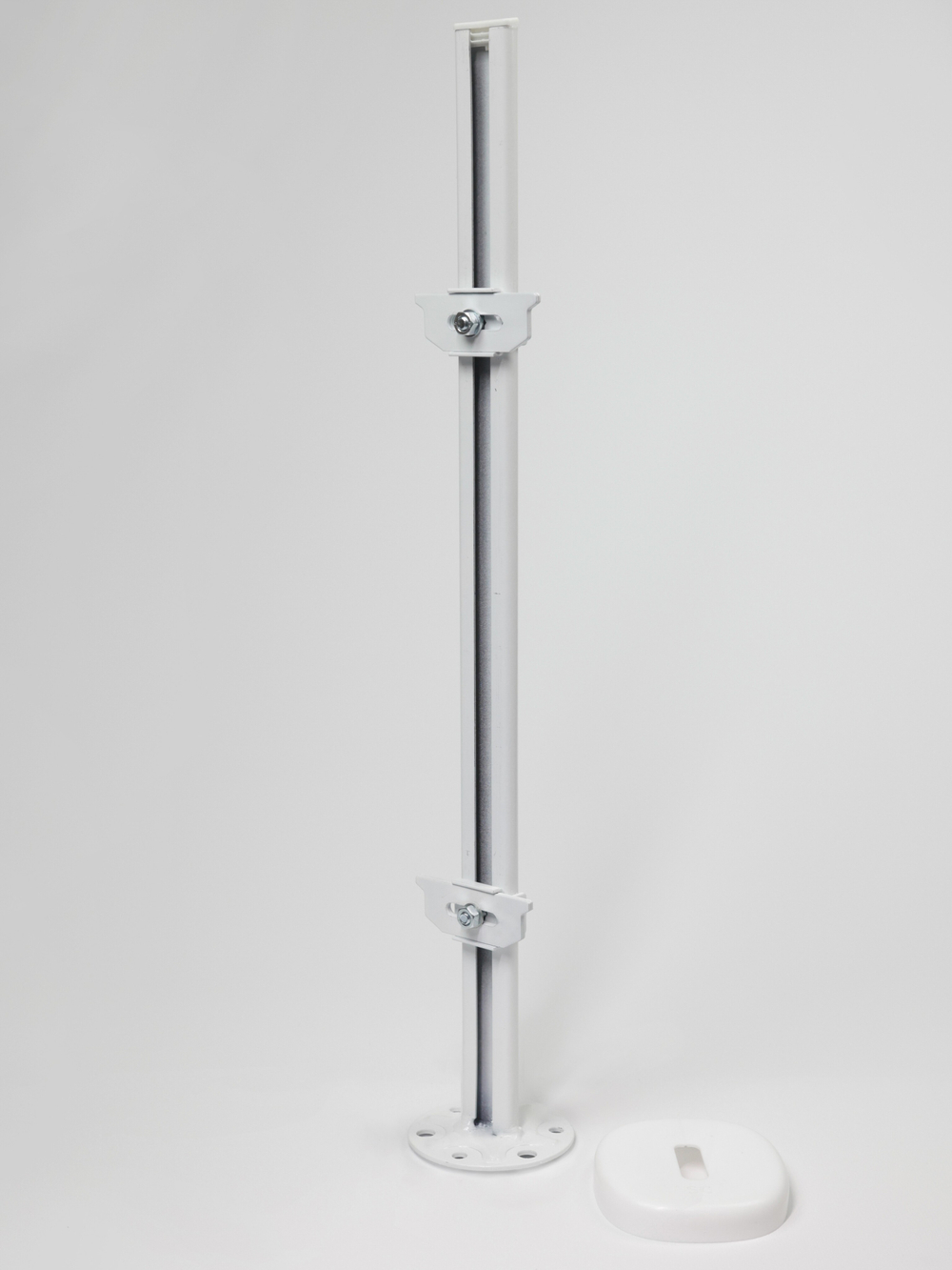 КН5.70 Кронштейн напольный регулируемый (высота стойки 700мм). Внутреннее крепление.