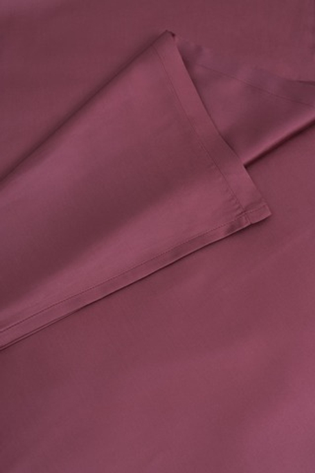 Простыня 240х260 German Grass Purple Brilliant бордовая