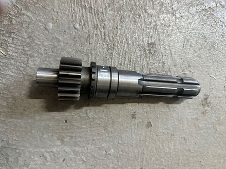 Вал отбора мощности (6 шлиц) Т-25