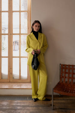 Струящаяся рубашка, базовая рубашка, белая рубашка, черная рубашка, шелковая рубашка, рубашка для сна, элегантная рубашка, роскошная рубашка, мягкая рубашка для сна, стильная струящаяся рубашка, женская домашняя одежда, соблазнительная домашняя одежда, домашняя одежда из шелка, классическая базовая рубашка, модная белая рубашка, премиум черная рубашка, утонченная шелковая рубашка, комфортная рубашка для сна, шикарная элегантная рубашка, роскошная ночная рубашка, свободная рубашка, рубашка с длинным рукавом, лаймовая рубашка, лаймовая женская рубашка, лаймовая шелковая рубашка.