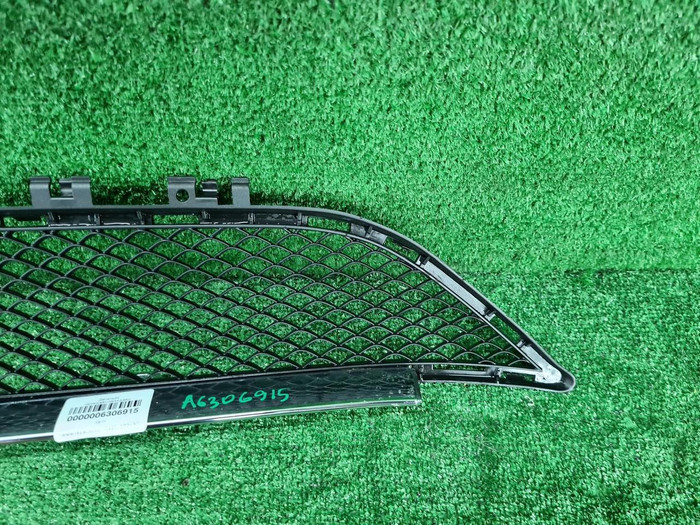 Решетка переднего бампера Mercedes Е W212 (2013-2016) AMG