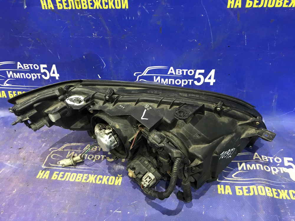 Фара передняя левая SUBARU LEGACY 2003-2005