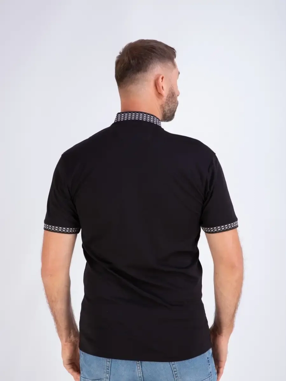 Футболка мужская однотонная базовая