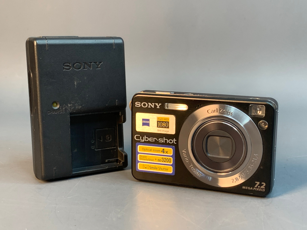 Sony Cyber-shot DSC-W120