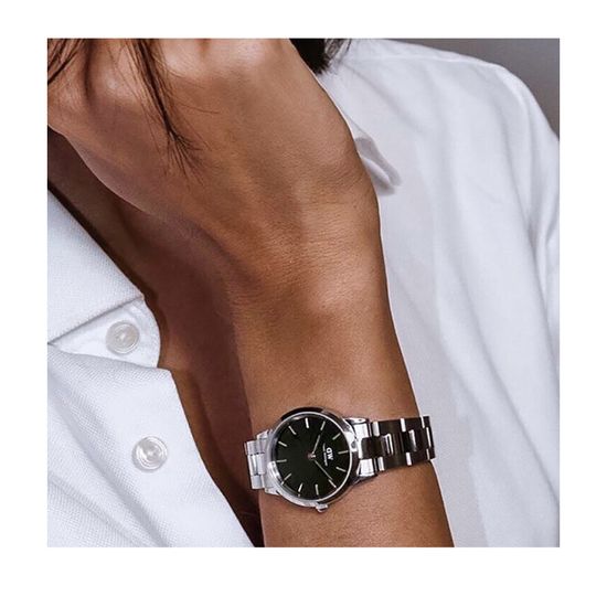 Женские часы Daniel Wellington Iconic Link 28 мм DW00100208