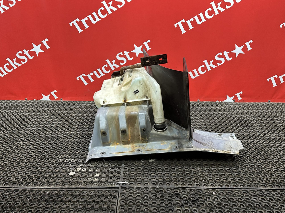 Корпус подножек левый