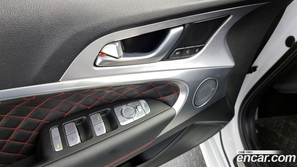 Genesis G70 3.3T Sports AWD (12.2019)
