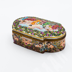 Фарфоровая шкатулка "Античные мотивы". Capodimonte / Каподимонте. XIX в.