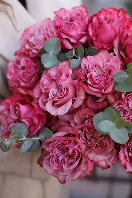 Букет из пионовидных розовых роз