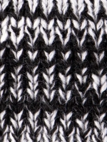 Шапка детская вязаная осенняя на завязках