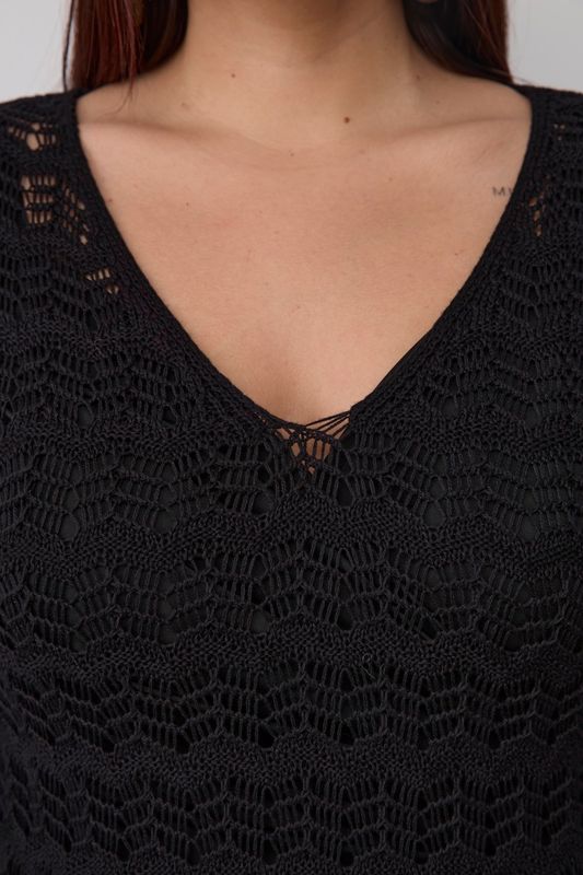 Платье вязаное ажурное с разрезами, черный