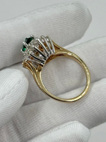 Кольцо с зелёным кристаллом