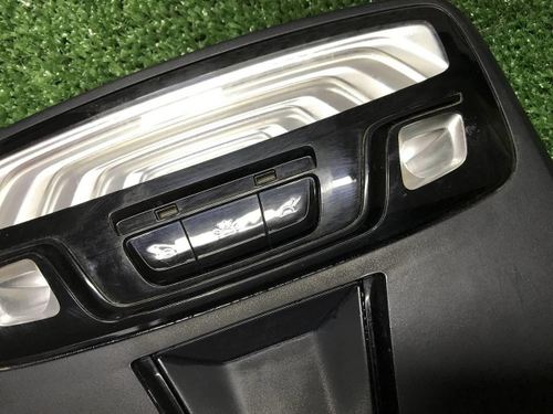 Плафон салона BMW 3er G20 (2018-н.в.)
