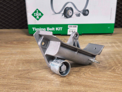 Комплект ГРМ включая ремень INA AGU AUM   ARZ