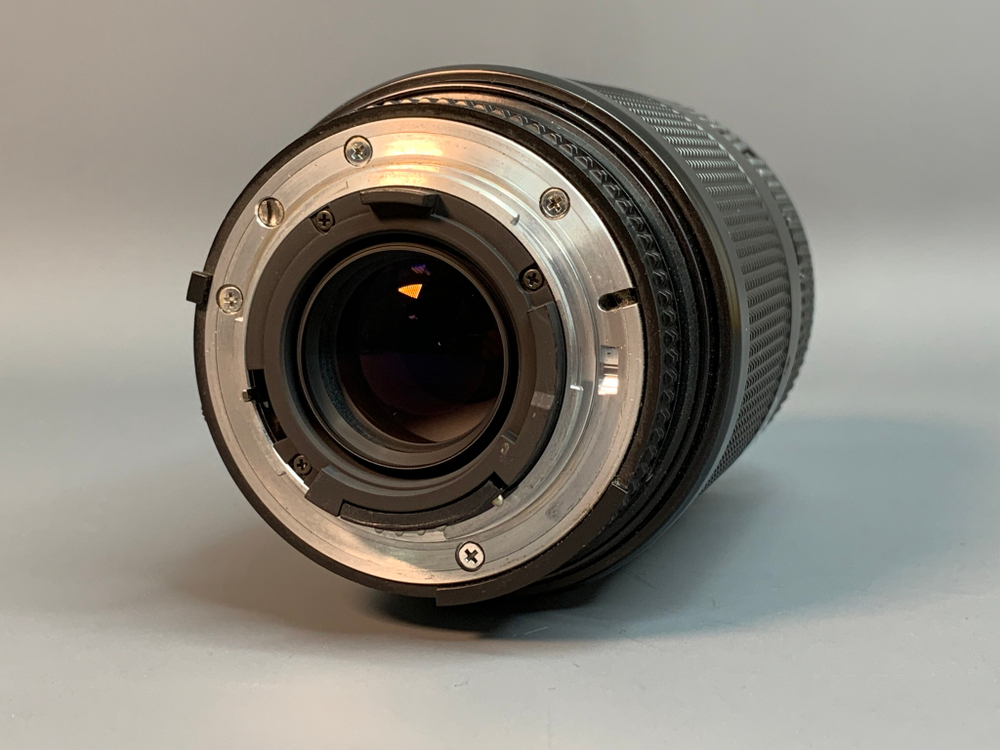 Nikon 70-210mm 4.5-5.6 грибок