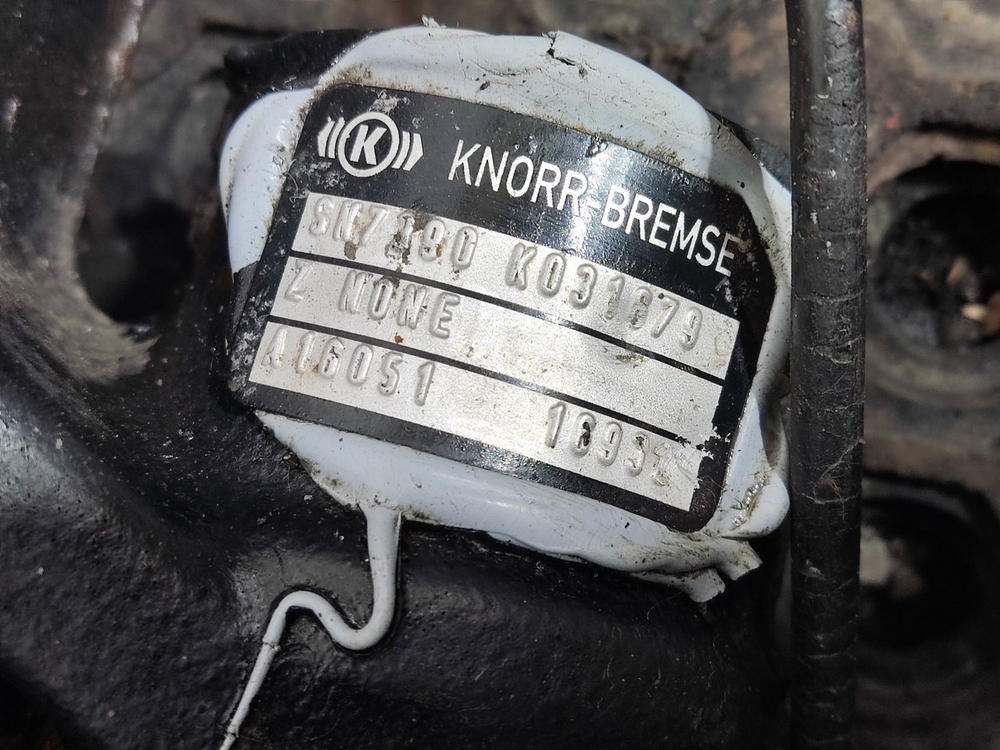 Суппорт передний правый 2017г.