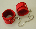 Красные кожаные оковы на липучках (Цвет: красный)