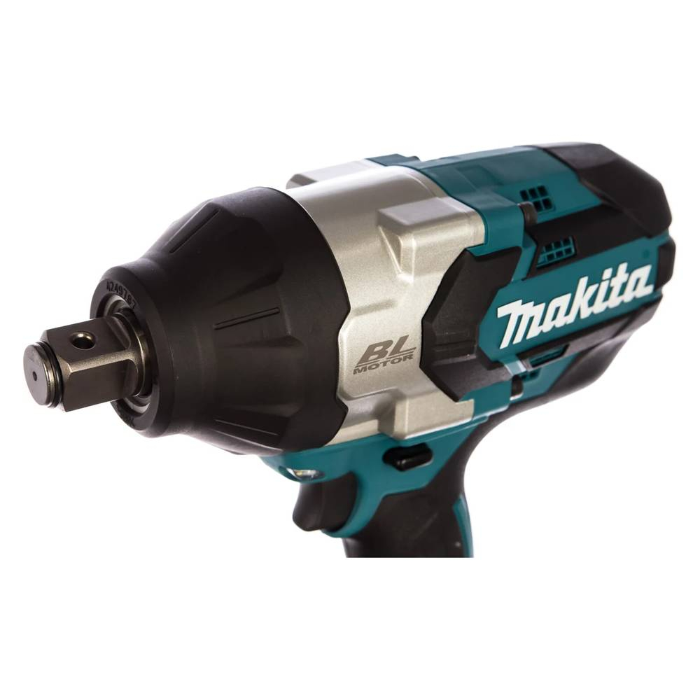 Аккумуляторный гайковерт Makita DTW1001RTJ ударный