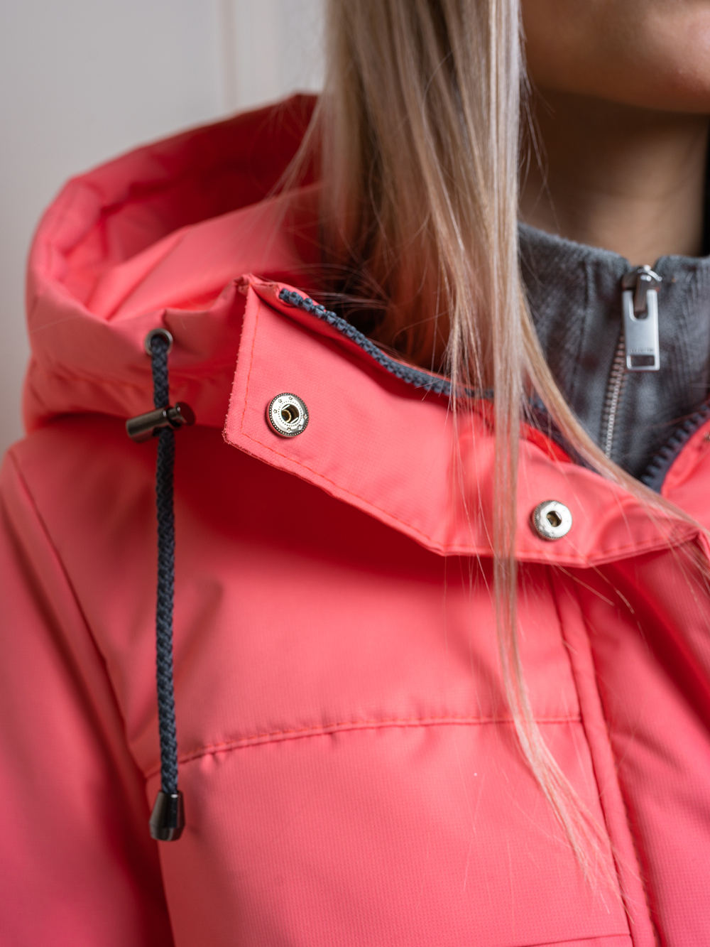 Женская парка на флисе "Соло" коралл