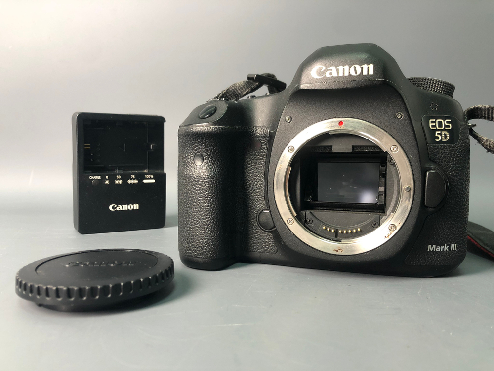 Canon EOS 5D Mark III, 64000 кадров пробега