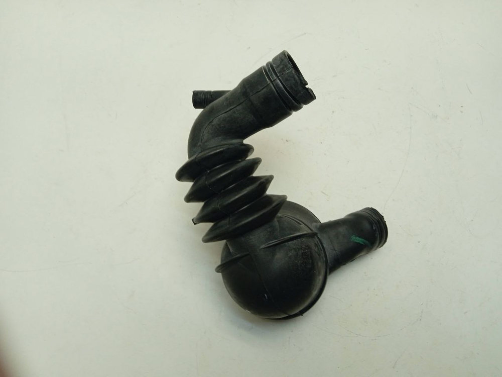 WFC1662OE кт8 Сливной патрубок для стиральных машин Siemens, Bosch 5550008435 б/у