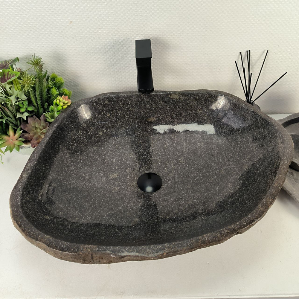 Раковина из речного камня RS-65035 62*51*16 0858