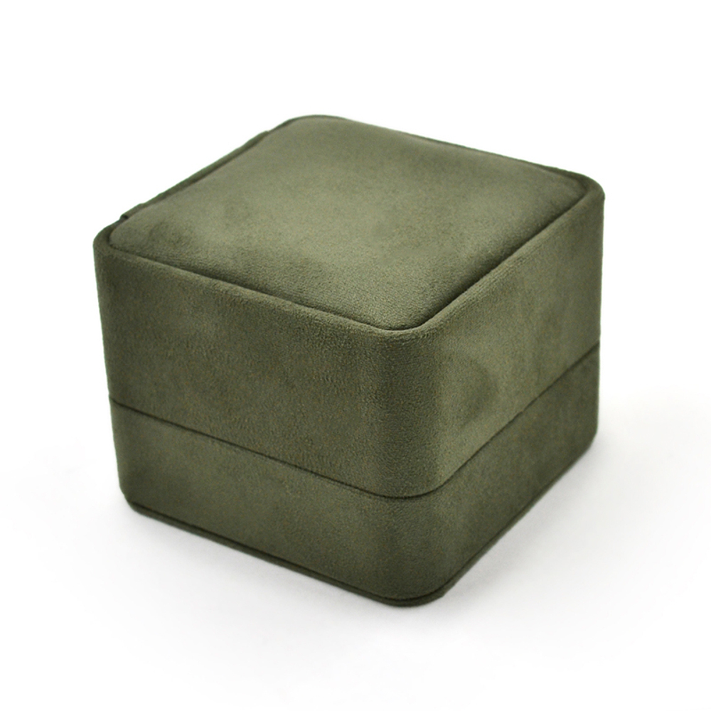 Футляр квадратный 70x70x50 мм для свадебных украшений.