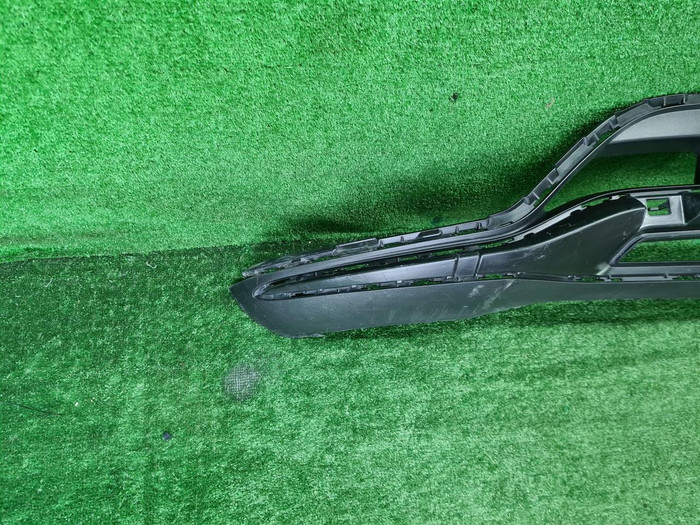 Юбка переднего бампера Mercedes GLC X253 19-22 AMG