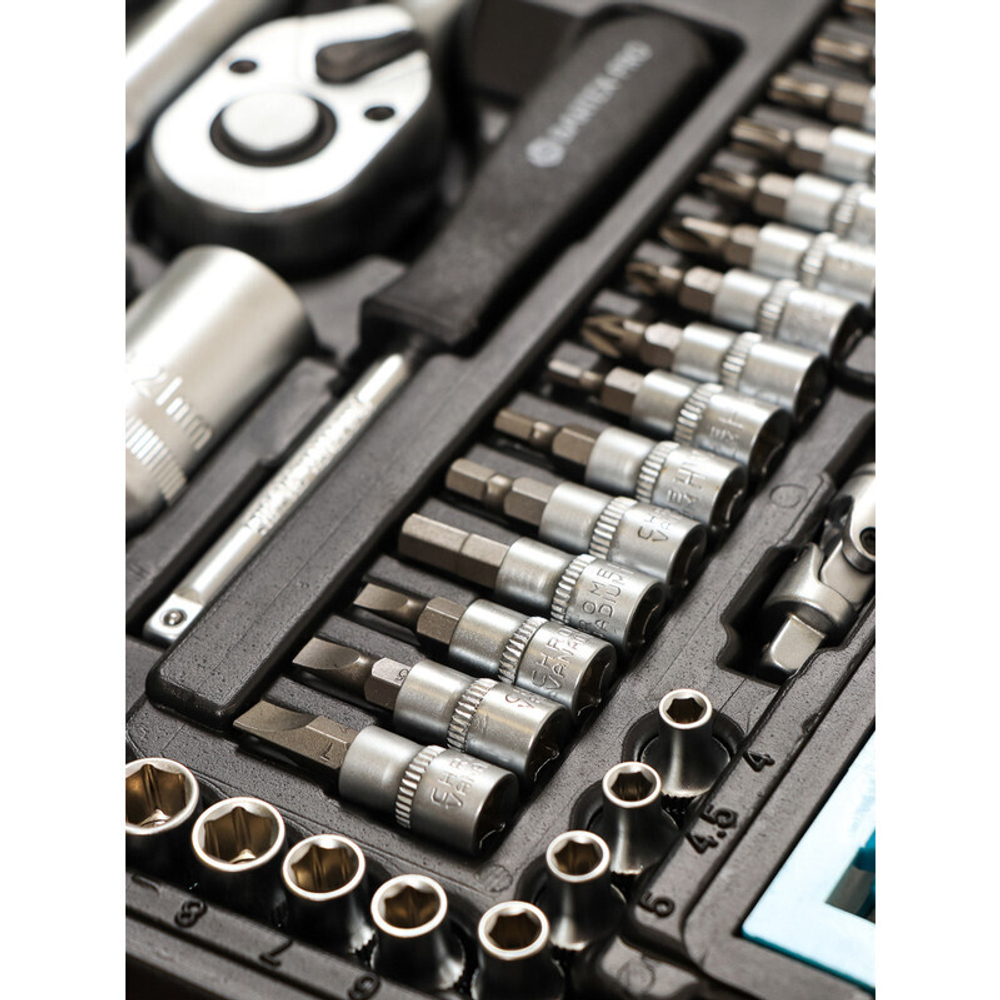 Набор слесарных инструментов Bartex, 1/2", 1/4", CrV сталь, кейс, 82 пр, шт