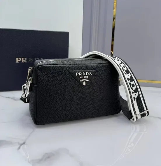Сумка через плечо Prada черный