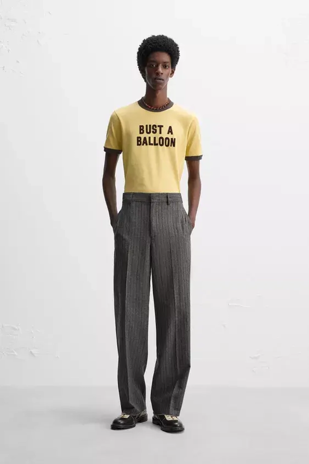 ZARA Х HARRY LAMBERT ФУТБОЛКА С КОНТРАСТНОЙ НАДПИСЬЮ, ГОРЧИЧНЫЙ