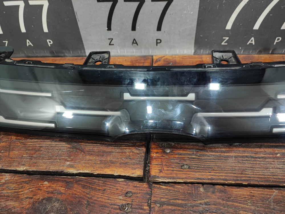 Накладка решетки радиатора Changan CS55PLUS Б/У Оригинал S203F2805010100AA