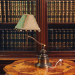 Антикварная настольная лампа с регулируемым кронштейном