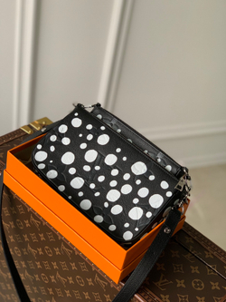 Louis Vuitton Multi Pochette Accessoires