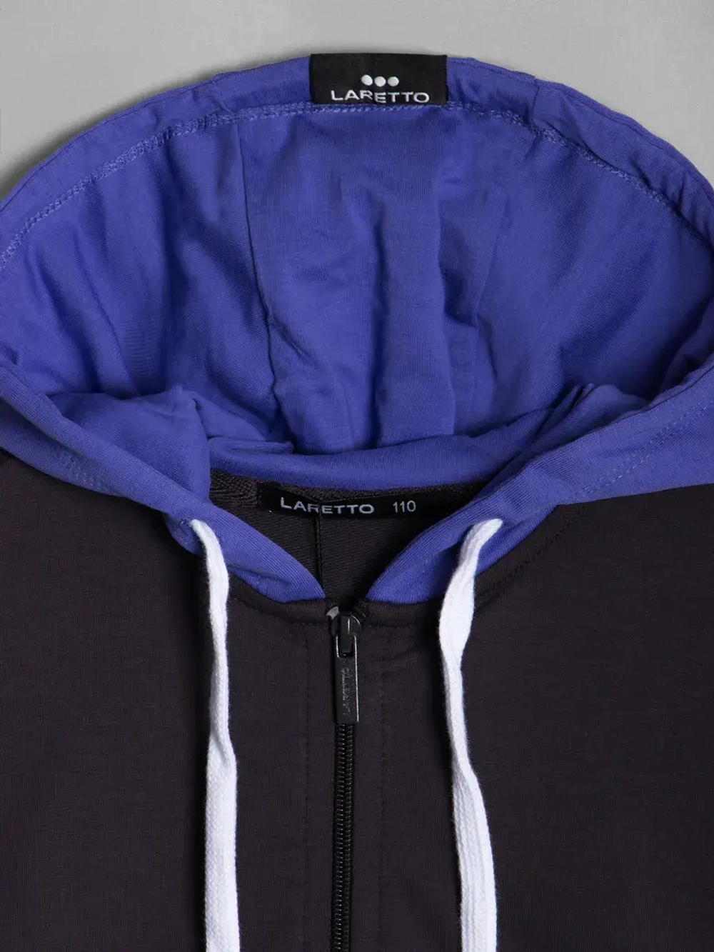 Спортивный костюм для девочки на физкультуру