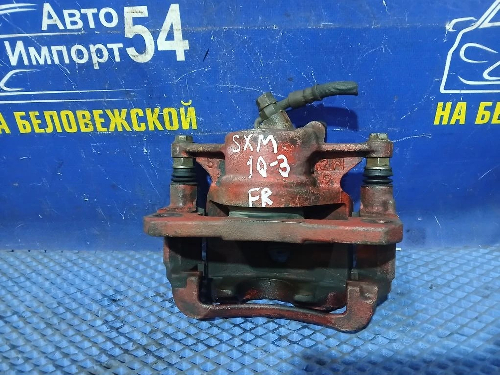 Суппорт тормозной передний правый TOYOTA IPSUM 1999